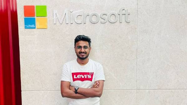 अंग्रेज़ी से दूर भागते थे संतोष