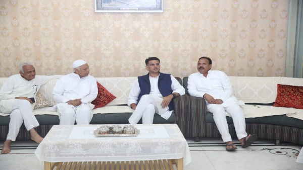 भारत जोड़ो यात्रा की आड़ में दबाव की राजनीति