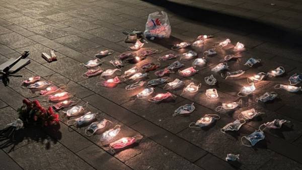 चीन में कोरोना पाबंदियों के खिलाफ लोग सड़कों पर उतरे