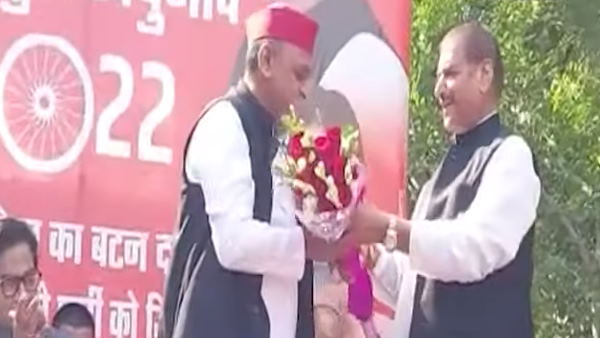 चाचा-भतीजे में कभी दूरियां नहीं थीं