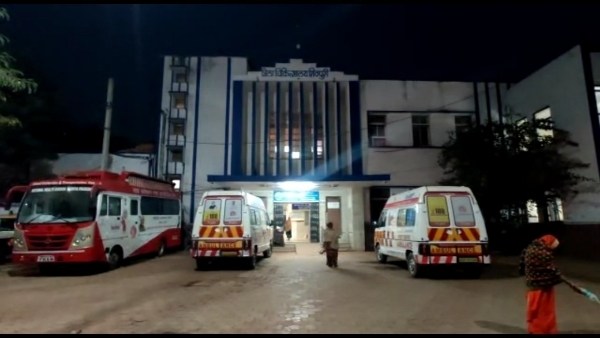 1 महीने के मासूम को ऑक्सीजन हटाकर दौड़ पड़ी मां