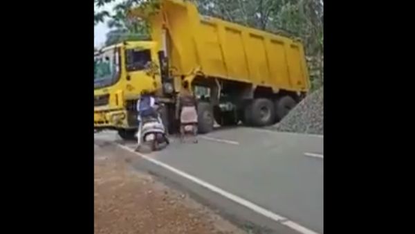 लोगों ने दिए फनी रिएक्शन