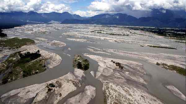 चीन सियांग के साथ कर रहा है कोई खेल ?