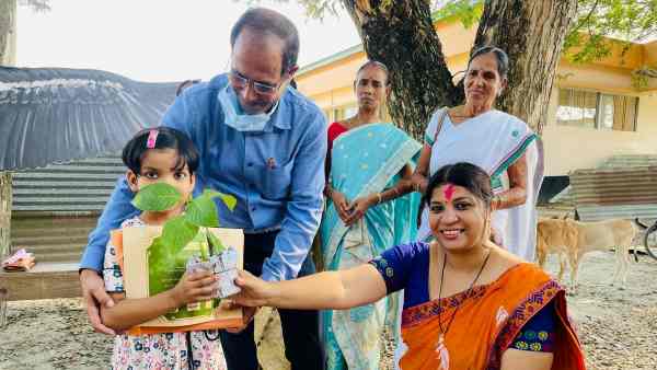 अवॉर्ड के लिए रिकॉर्ड संख्या में नामांकन