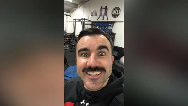 ग्लैमर के कारण पिता की ट्रोलिंग