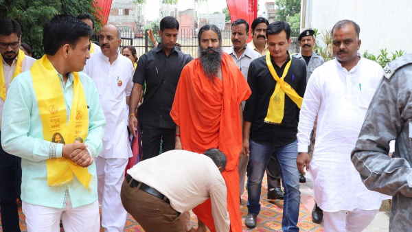 विद्यार्थियों को कहा ठोक कर करो आंदोलन