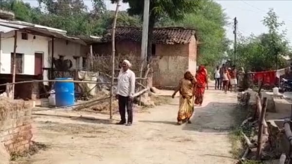 1 दर्जन से अधिक मृत लोगों के नाम से निकाली गई राशि