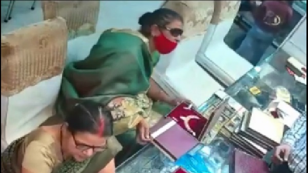 पुलिस ने दर्ज की FIR