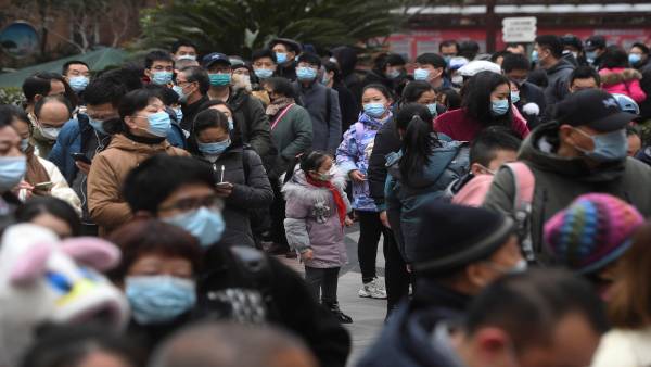 2 लाख कर्मचारी डरे, भाग गए