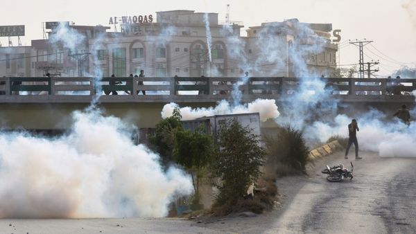 हमले को लेकर क्या बोले इमरान 