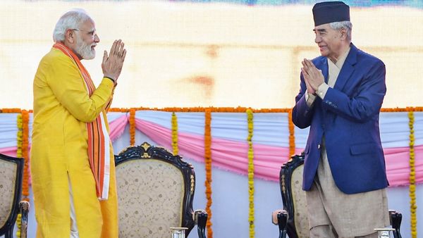 किसकी जीत चाहेगा भारत?