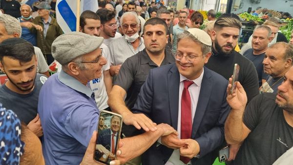 विपक्षी सांसदों को आंतकी कहते हैं बेन ग्विर