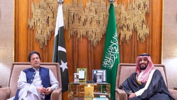 इमरान खान को सउदी प्रिंस ने दी थी ग्रैफ घड़ी इमरान खान को सउदी प्रिंस ने दी थी ग्रैफ घड़ी