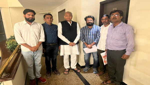 युवाओं ने दी आंदोलन की चेतावनी