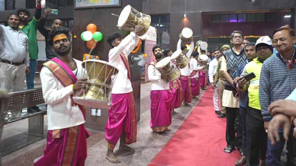 सुरक्षा के व्यापक इंतजाम, हेल्पलाइन नंबर जारी 
