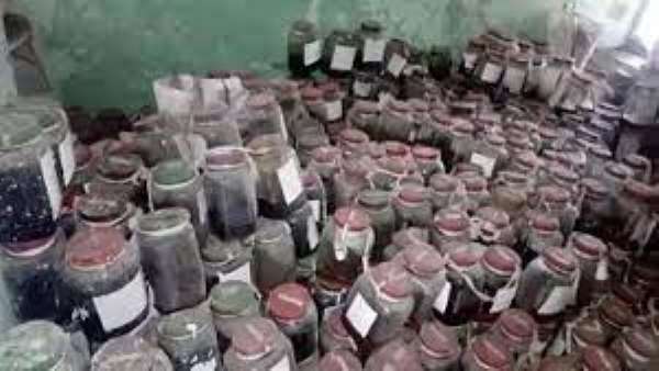 मालखाने में जमा थे विसरा प्रिजर्व मालखाने में जमा थे विसरा प्रिजर्व