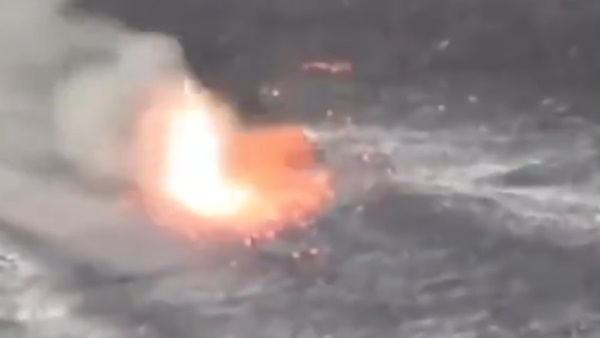 वीडियो को 8.7 मिलियन व्यूज और एक लाख से ज्यादा लाइक्स वीडियो को 8.7 मिलियन व्यूज और एक लाख से ज्यादा लाइक्स