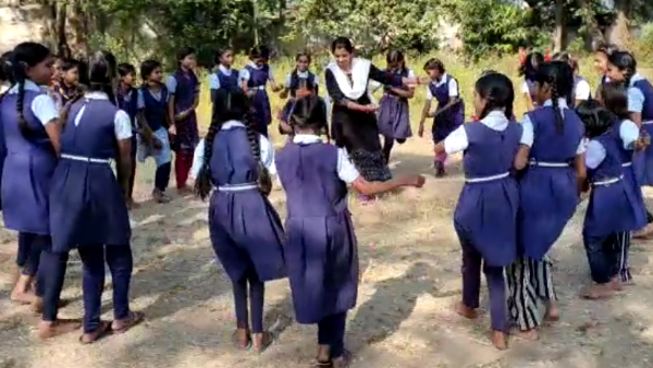 बैतूल के केलापुर गांव का शासकीय माध्यमिक स्कूल बैतूल के केलापुर गांव का शासकीय माध्यमिक स्कूल