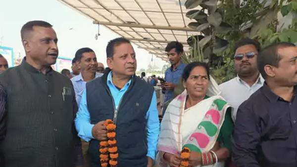 परेशानियों से जूझते हुए कीर्ति ने हासिल किया ये मुकाम परेशानियों से जूझते हुए कीर्ति ने हासिल किया ये मुकाम