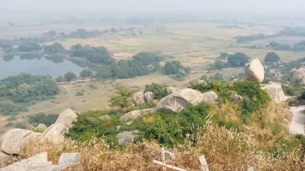 मंदिर को पर्यटक स्थल बनाने की कोशिश मंदिर को पर्यटक स्थल बनाने की कोशिश