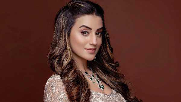 बेतिया पहुंची थीं Akshara Singh