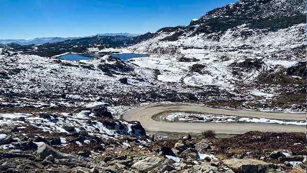 मोबाइल टावर लगाने में रक्षा क्षेत्र को प्राथमिकता