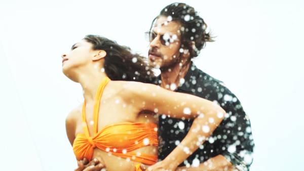 'मूवी के ज़रिए अश्लीलता परोसी गई है'