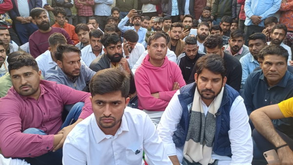  राजू ठेठ हत्‍याकांड के विरोध में सीकर में धरना प्रदर्शन जारी