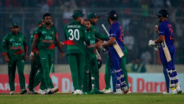 500 छक्के लगाने वाले दूसरे बल्लेबाज बन गए