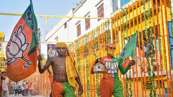 पटना में 100 लोकसभा सीटों के लिए बैठक