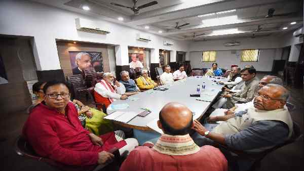 पूरे देश में '160' लोकसभा सीटों को कठिन मानती है बीजेपी