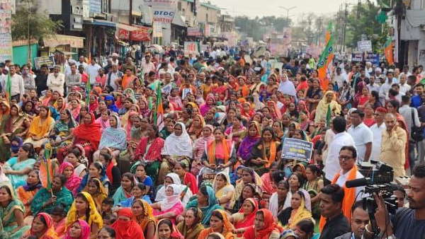 नहीं काम आ सकी पुलिस की घेराबंदी 