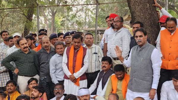 जिन्हे पुलिस पकड़ती है, कांग्रेस के लोग उन्हें छुड़वा लेते हैं