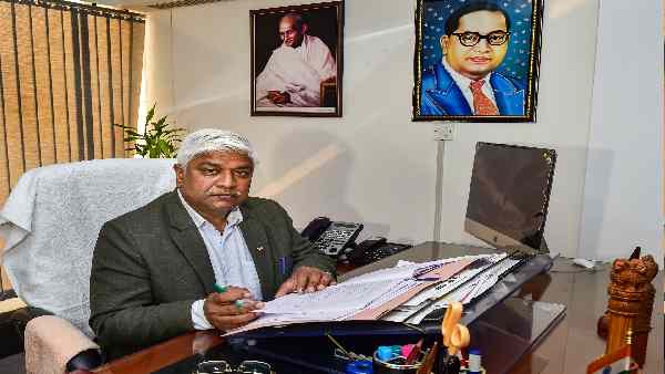 बीजेपी के हिंदुत्व के दो चेहरे- AAP