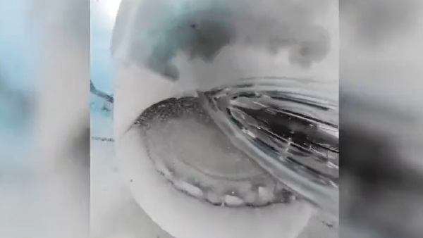 सब कुछ हुआ कैद