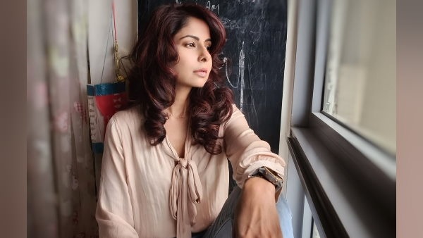 फैंस को दिखाएं ब्रेस्ट कैंसर से लड़ाई के निशान फैंस को दिखाएं ब्रेस्ट कैंसर से लड़ाई के निशान