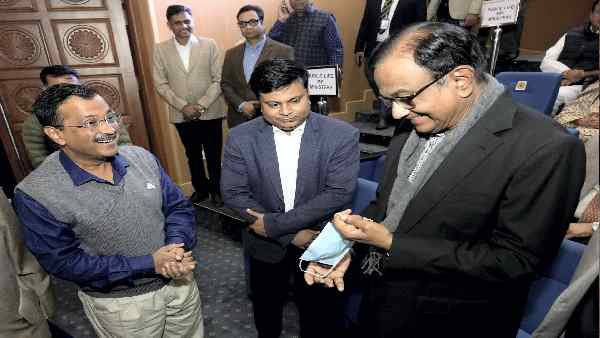 gujarat-elections-p-chidambaram-on-congress-strategy-nothing-like-silent-campaign