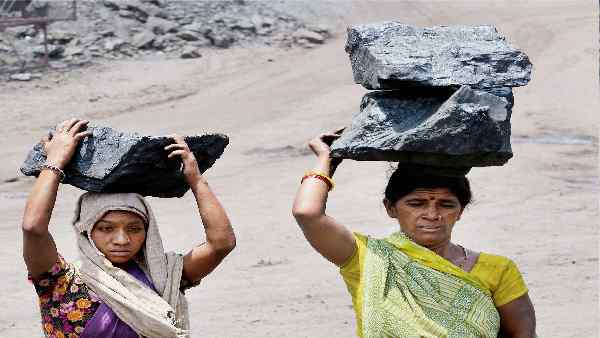 कोयला निर्माण एक लंबी प्रक्रिया है कोयला निर्माण एक लंबी प्रक्रिया है