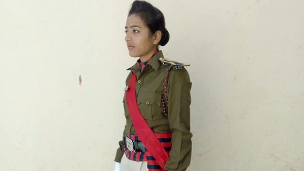 जींस-टॉप पहने और किताबों से भरा बैग लिए शालिनी 3 महीने उस कॉलेज में रहीं