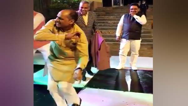 baghpat news school teacher dance on dj viral video tittliyan song marriage dance baghpat news school teacher dance on dj viral video tittliyan song marriage dance