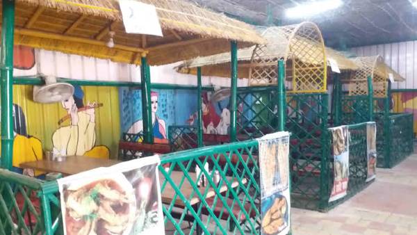 रंजीत कुमार ने खोला इको फ्रेंडली रेस्टोरेंट