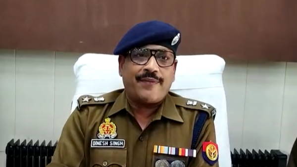 अपना मोबाइल गाड़ी में ही छोड़ा अपना मोबाइल गाड़ी में ही छोड़ा