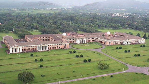 2 हफ़्तों के लिए बंद किया गया कॉलेज