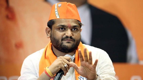 2.हार्दिक पटेल (सीट वीरमगाम) 2.हार्दिक पटेल (सीट वीरमगाम)