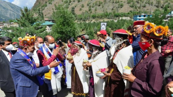 11 मौजूदा विधायकों को टिकट ना देना 