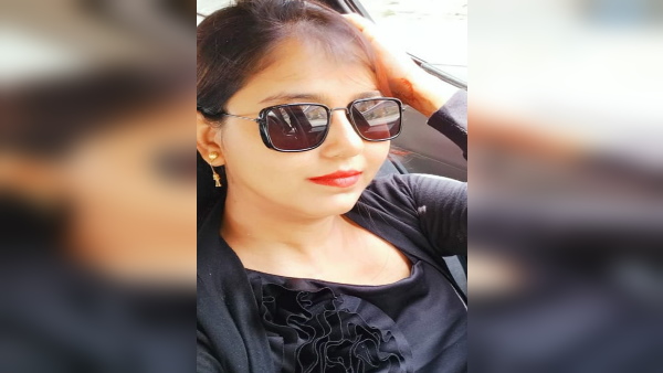 सरपंच को करने लगी ब्‍लैकमेल