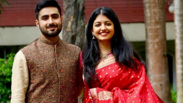 सेंट स्टीफंस कॉलेज से फिजिक्स में ग्रेजुएशन किया 