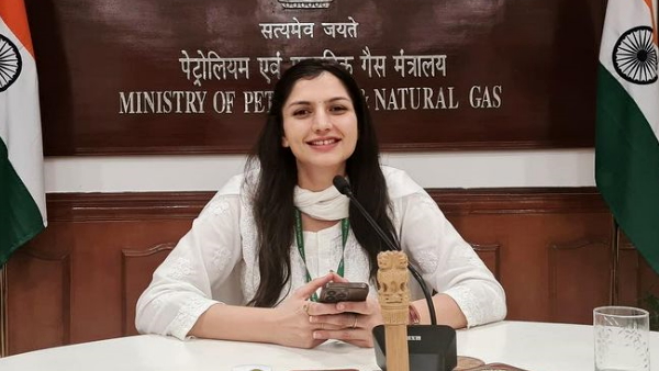 IAS रवि सिहाग व IAS परी बिश्नोई IAS रवि सिहाग व IAS परी बिश्नोई