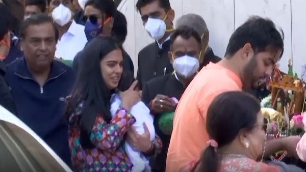 लॉस एंजलिस में दिया जुड़वा बच्चों को जन्म लॉस एंजलिस में दिया जुड़वा बच्चों को जन्म