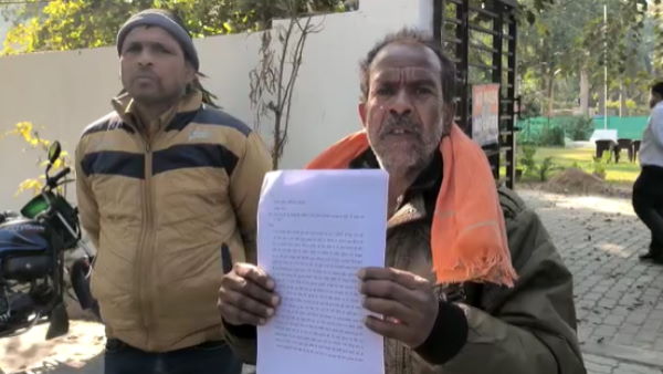 पिता ने लगाया पुलिस पर आरोप